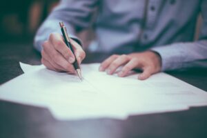 signing prenuptial agreement